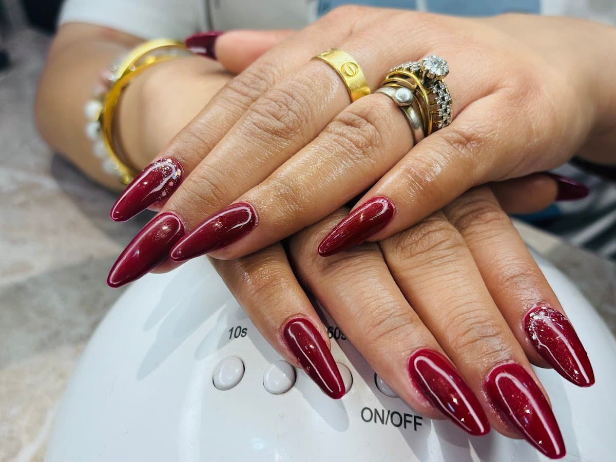 b.you SALON