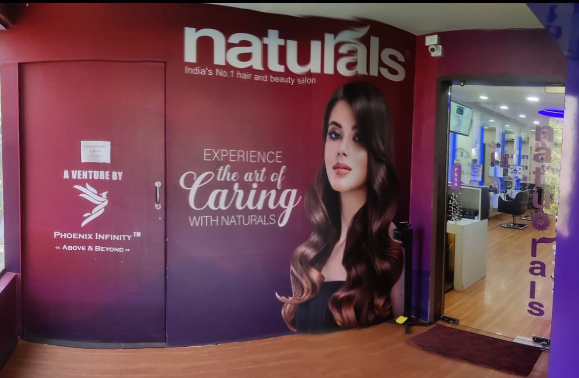 Naturals unisex salon and spa
