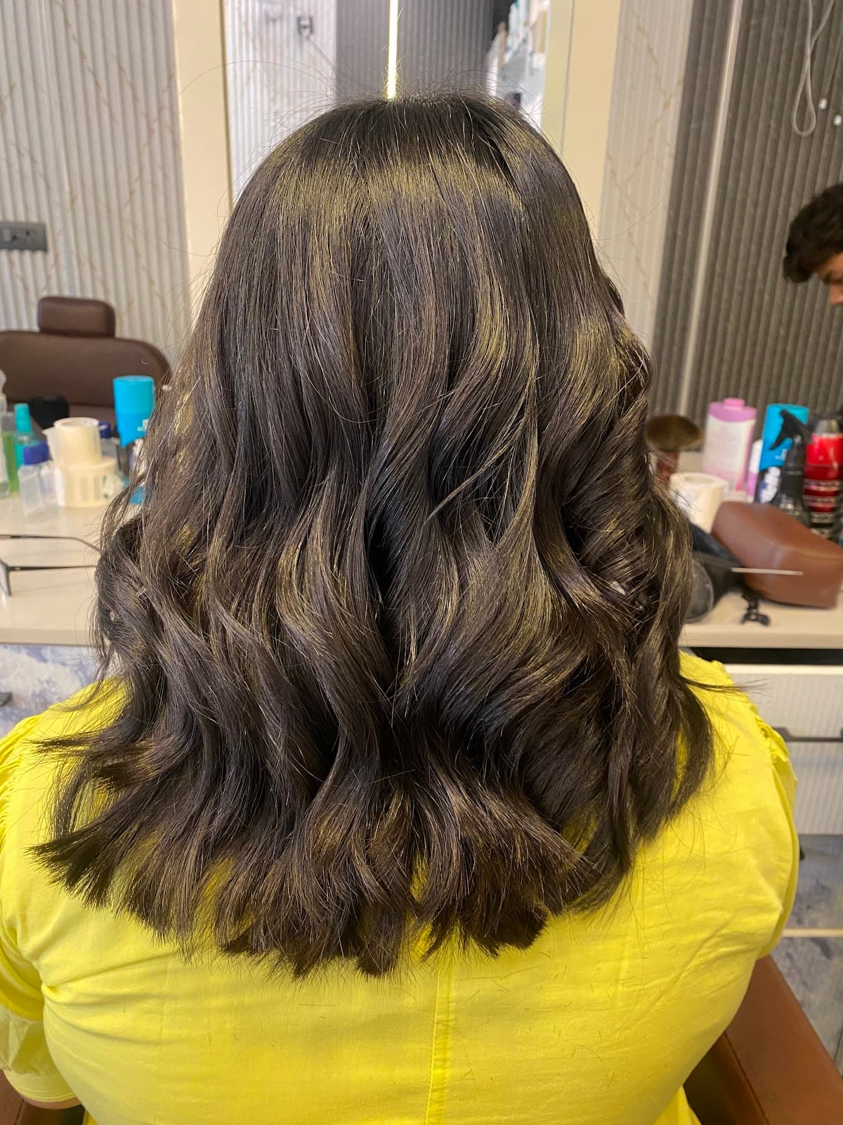 Recall Looks Salon