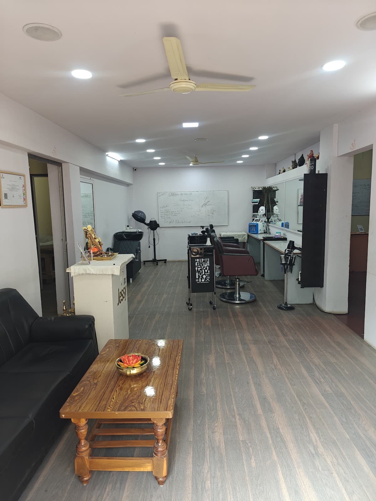 Jessy bridal studio Unisex Salon & Make-up academy