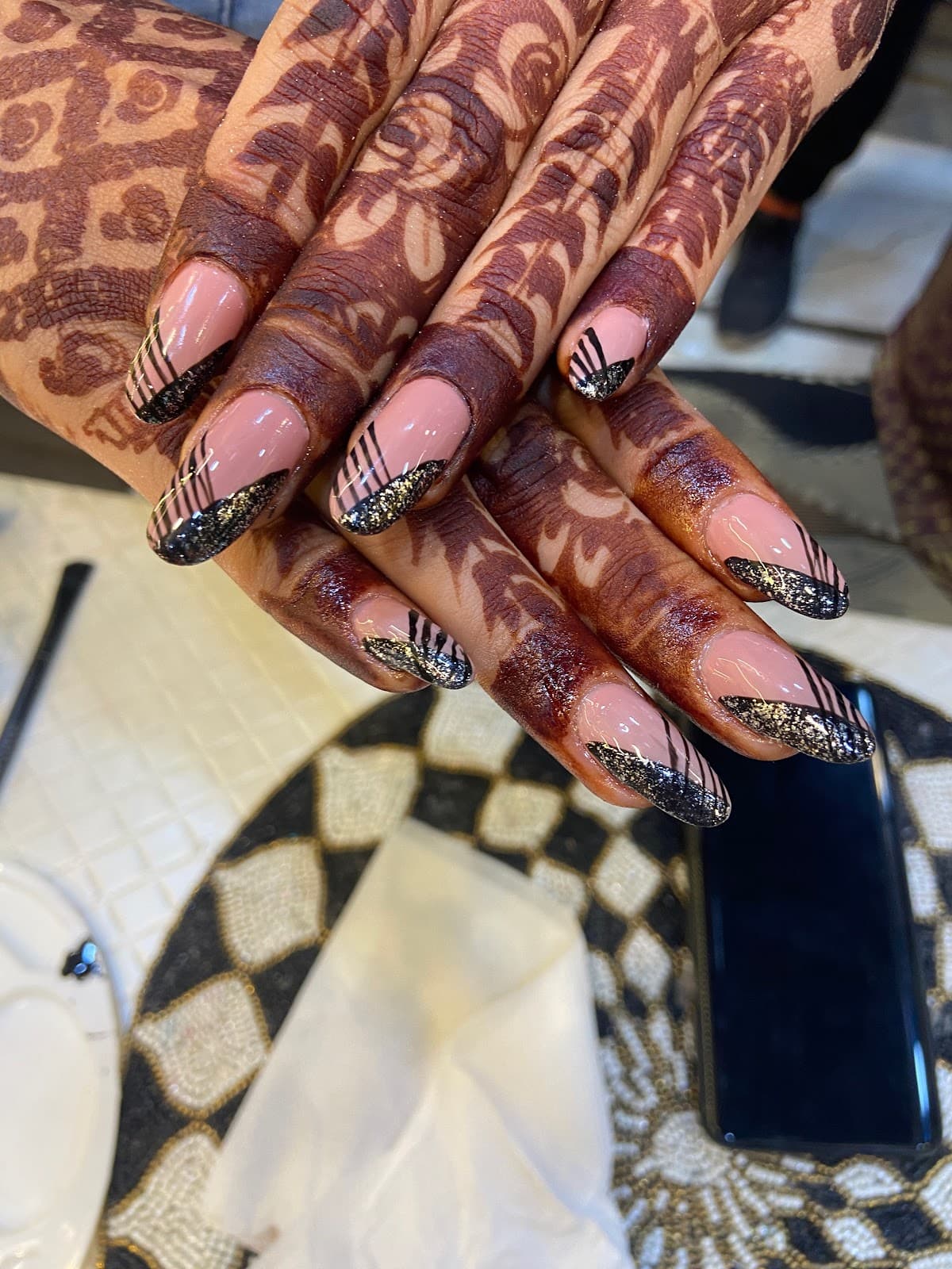 nail lounge