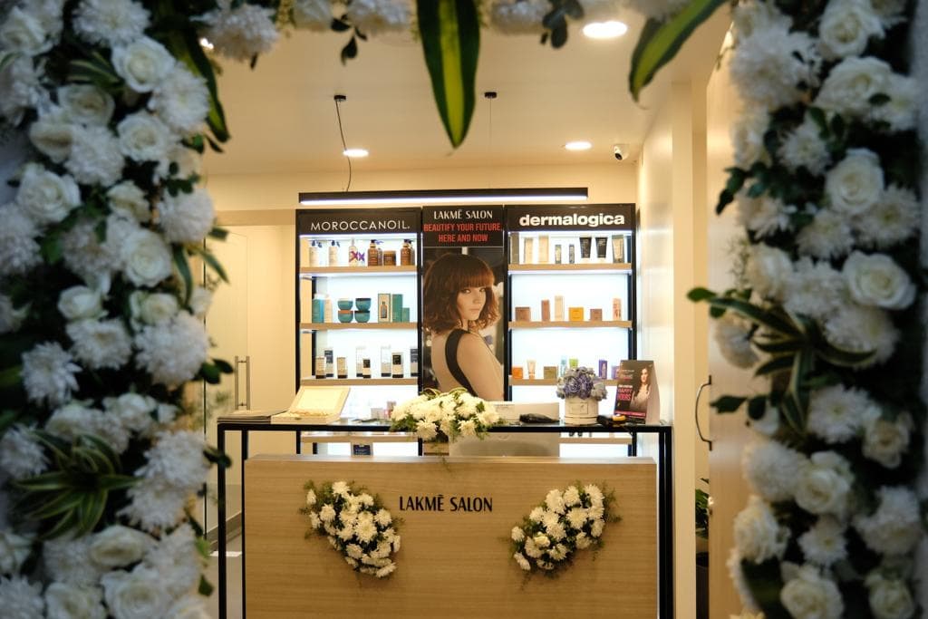 Lakme Salon For Him and Her in Koramanagla 4th block,Bengaluru