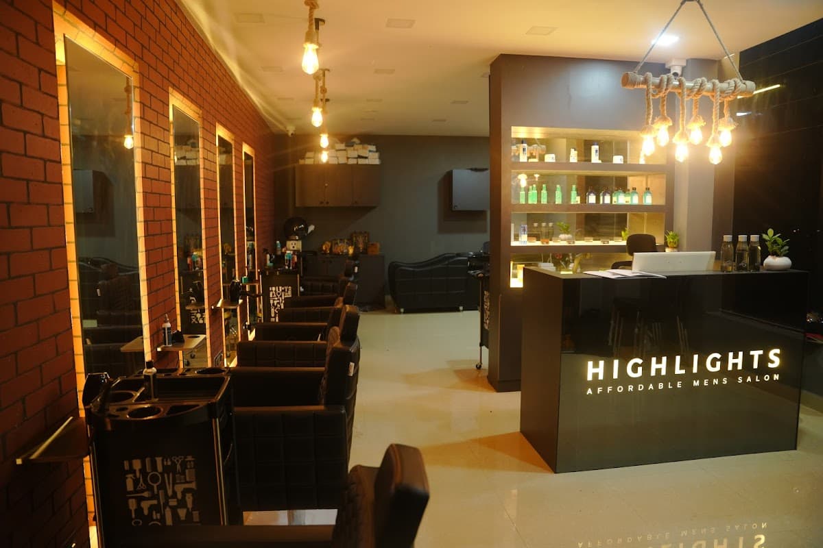 Highlights Affordable Men’s Salon Sompura
