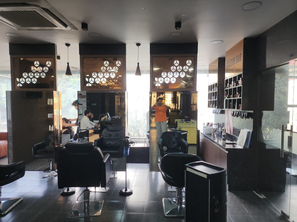 Toni&Guy Hairdressing, Electronic City