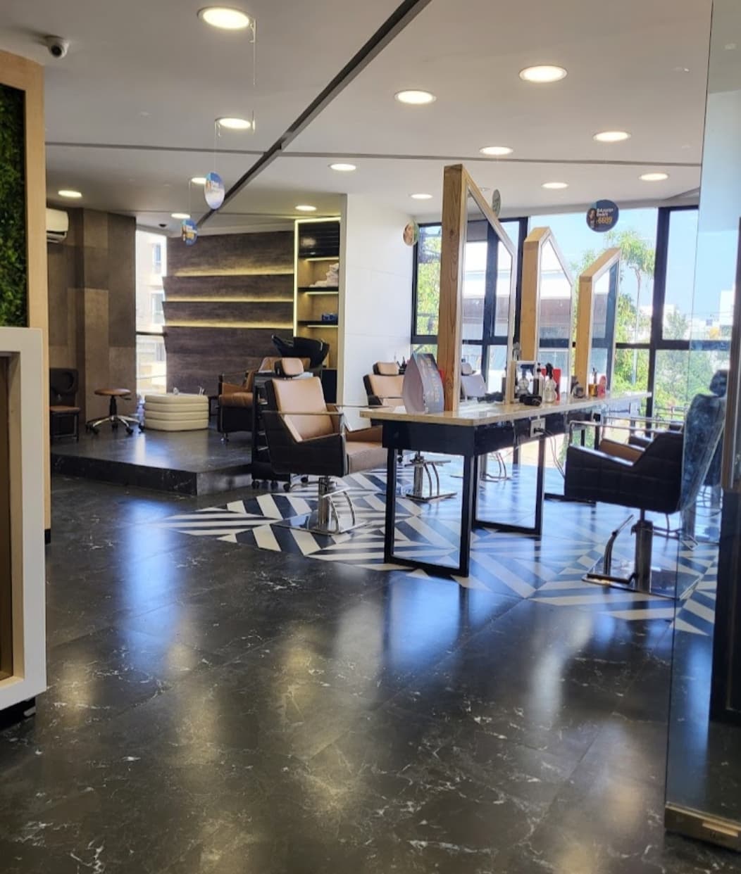 Green Trends - Unisex Hair & Style Salon