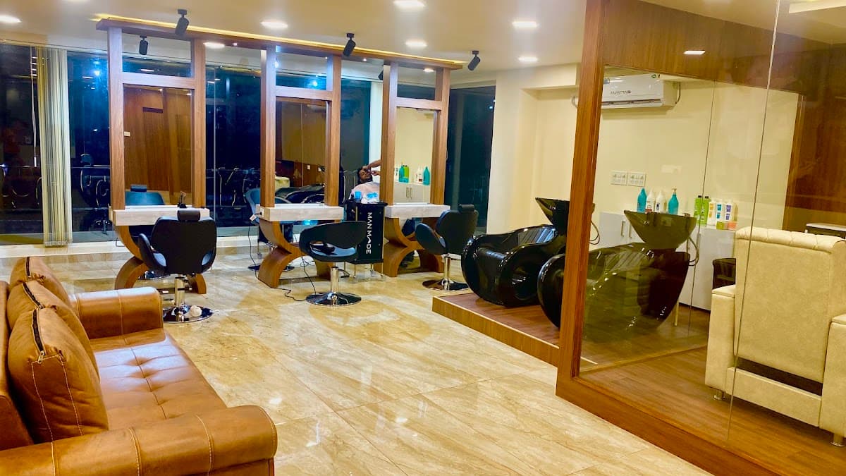 SNIP SALON (UNISEX ) , Hair & Skin . Thanisandra