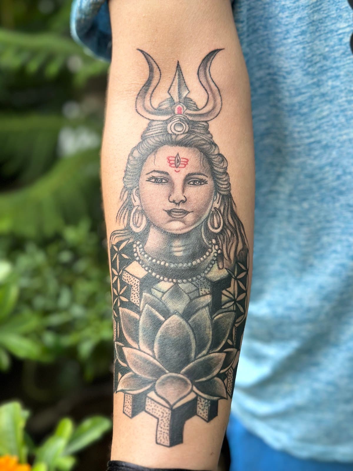Vinay Tattooz & Training Academy