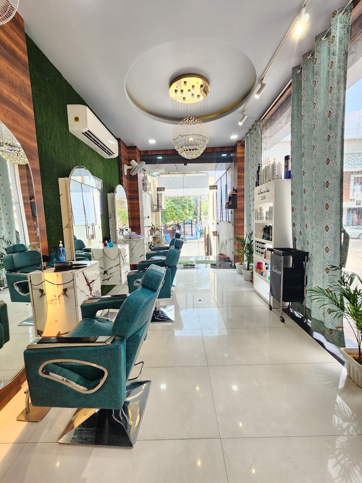Glames Studio