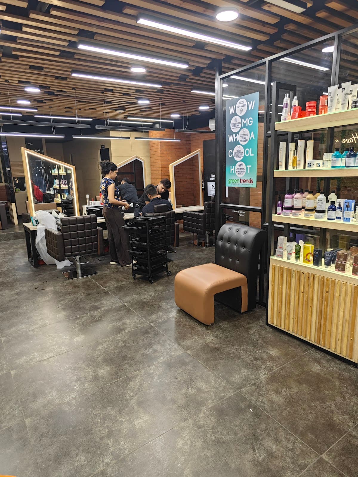 GREEN TRENDS UNISEX HAIR & STYLE SALON