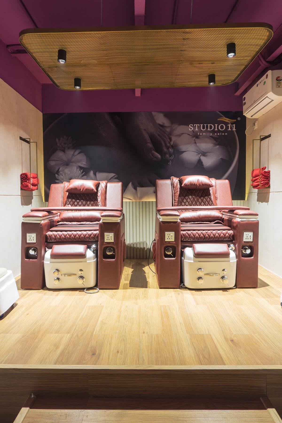 STUDIO11 Family Salon Indiranagar