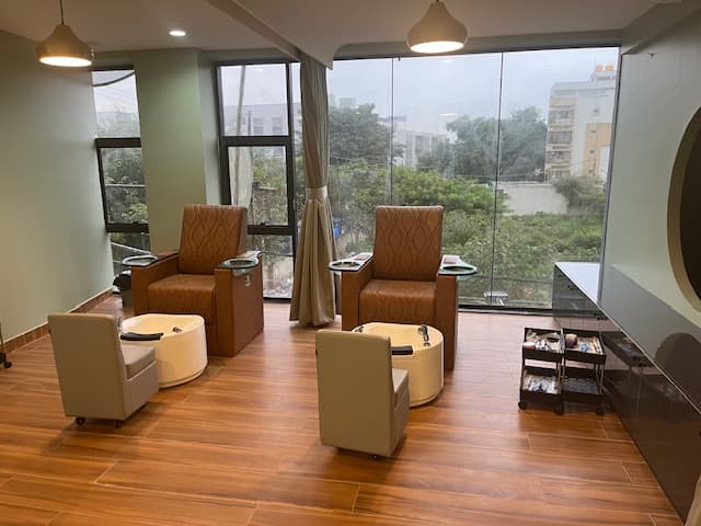 SAGE 360 Beauty Salon & Spa (Unisex services)
