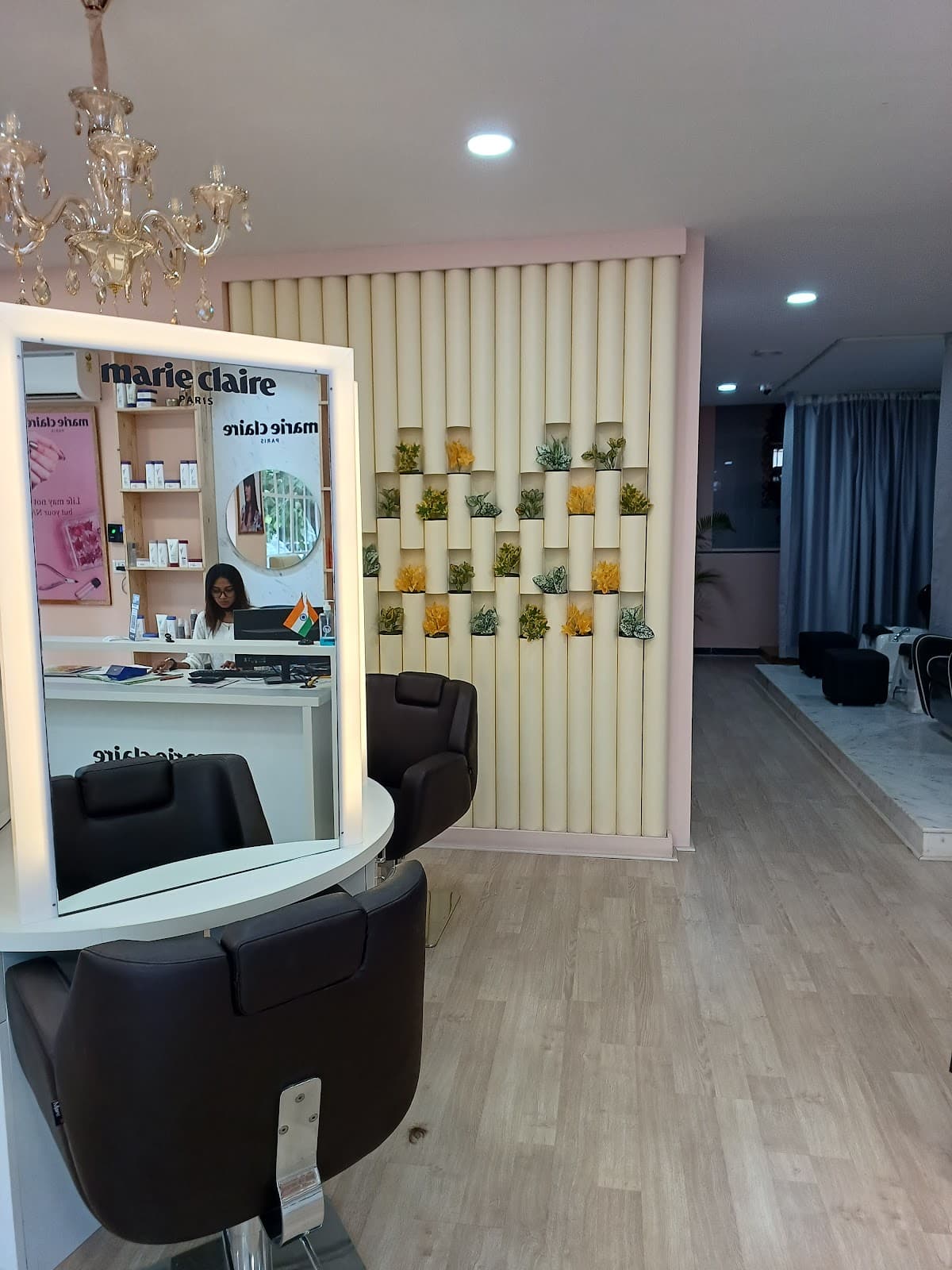 Marie Claire Paris Salon,Kasturi Nagar.