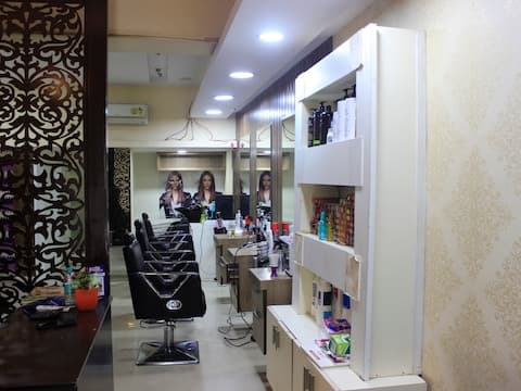 Namma Beauty World ( Unisex Salon )