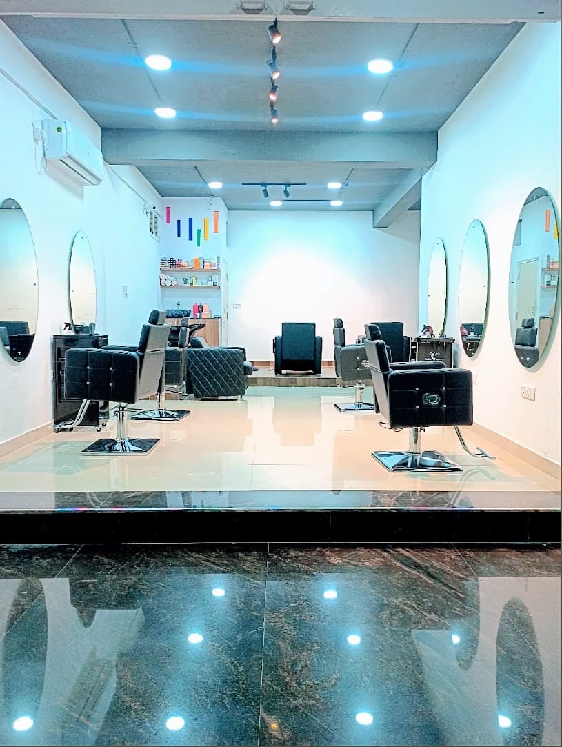 Colour Touch Unisex Salon