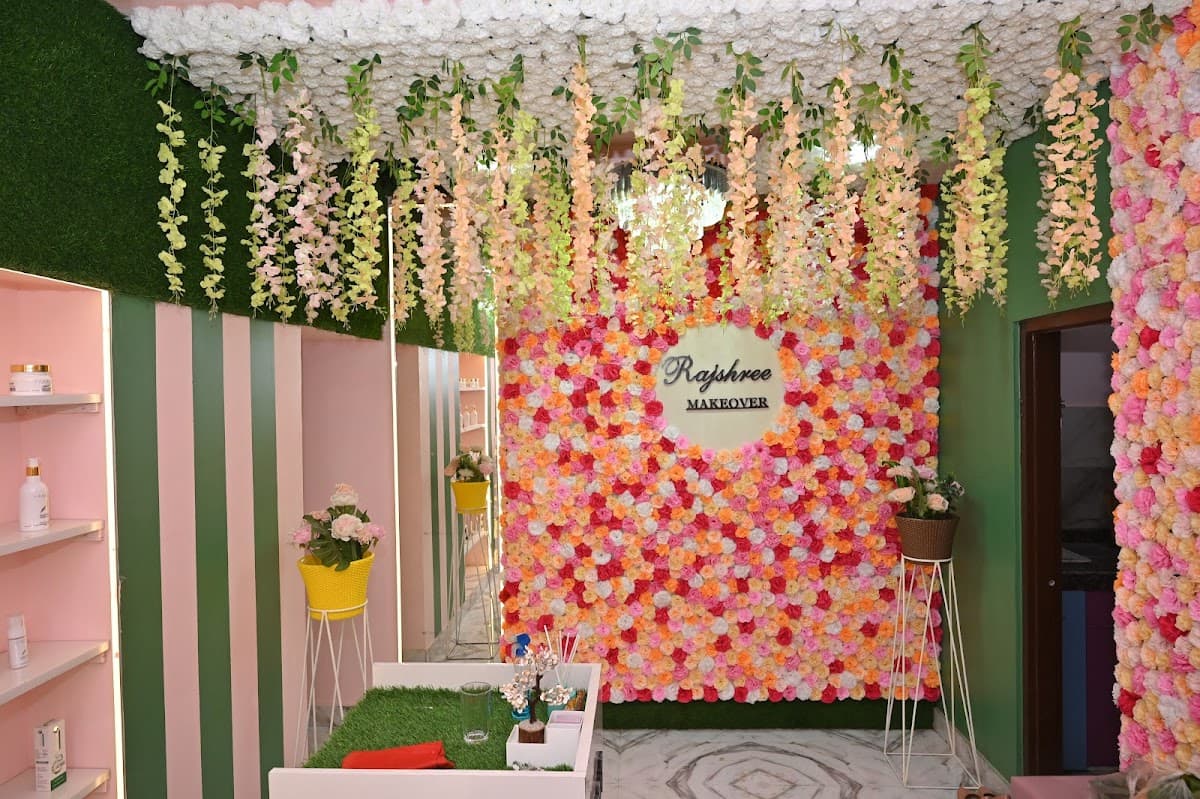 RAJSHREE BEAUTY SALON
