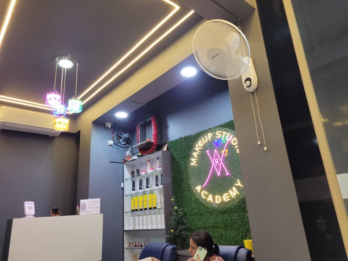 AVR Makeup Studio &Academy