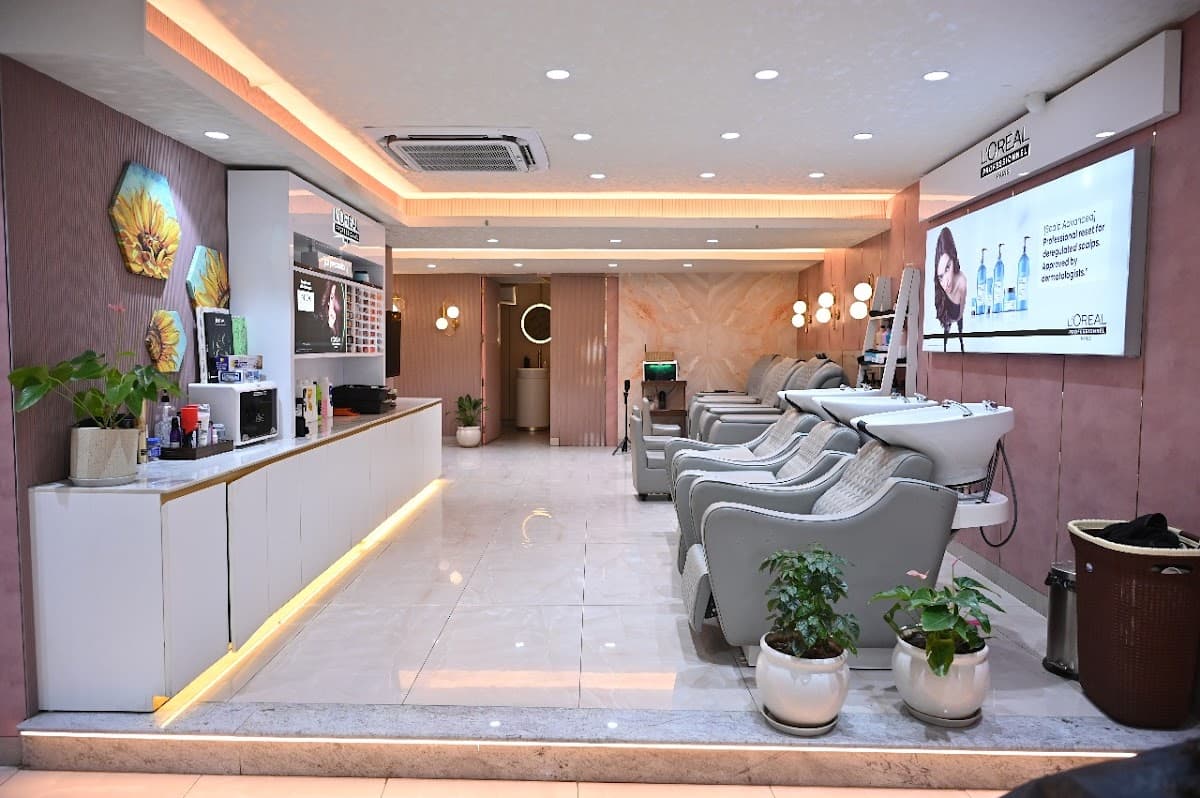 CUT&STYLE Salon - Koramangala, Bengaluru