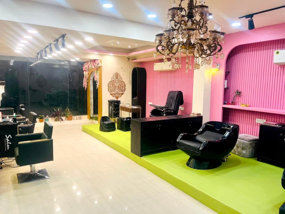 The Jaipur Luxe, A Unisex Salon by NH