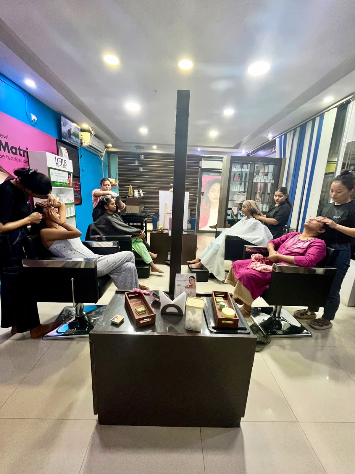 Nandu's Beauty Care