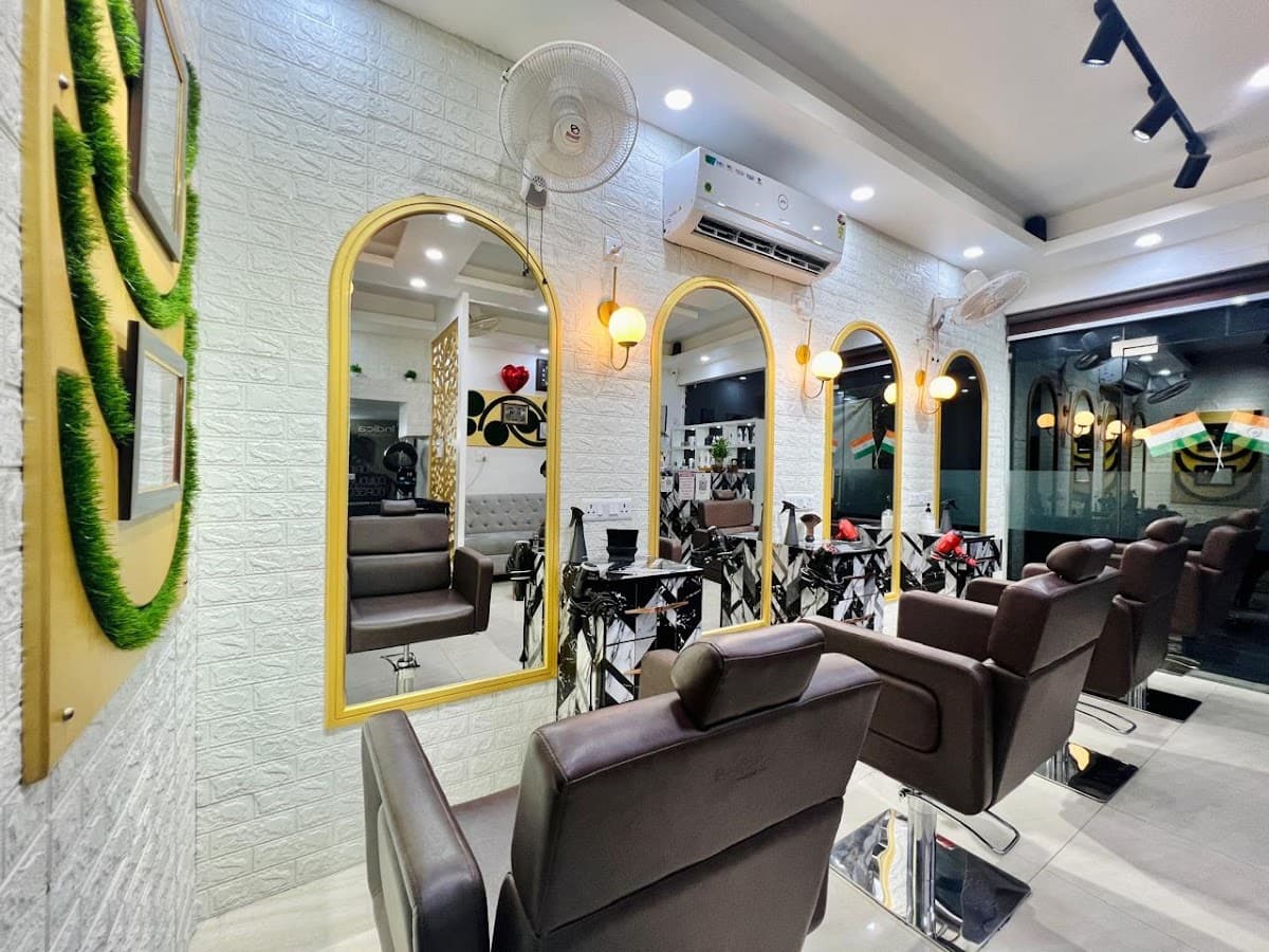 Parvez Hairport Unisex Salon - Bridal Makeup Salon Dehradun \ Hair Colour Transformation \ Hair Nail Lash Extension \ NailArt