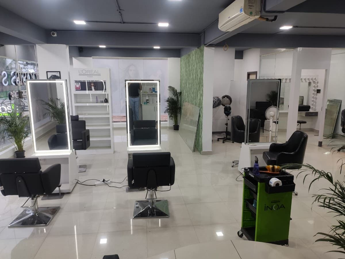OASIS BEAUTY AND HAIR STUDIO