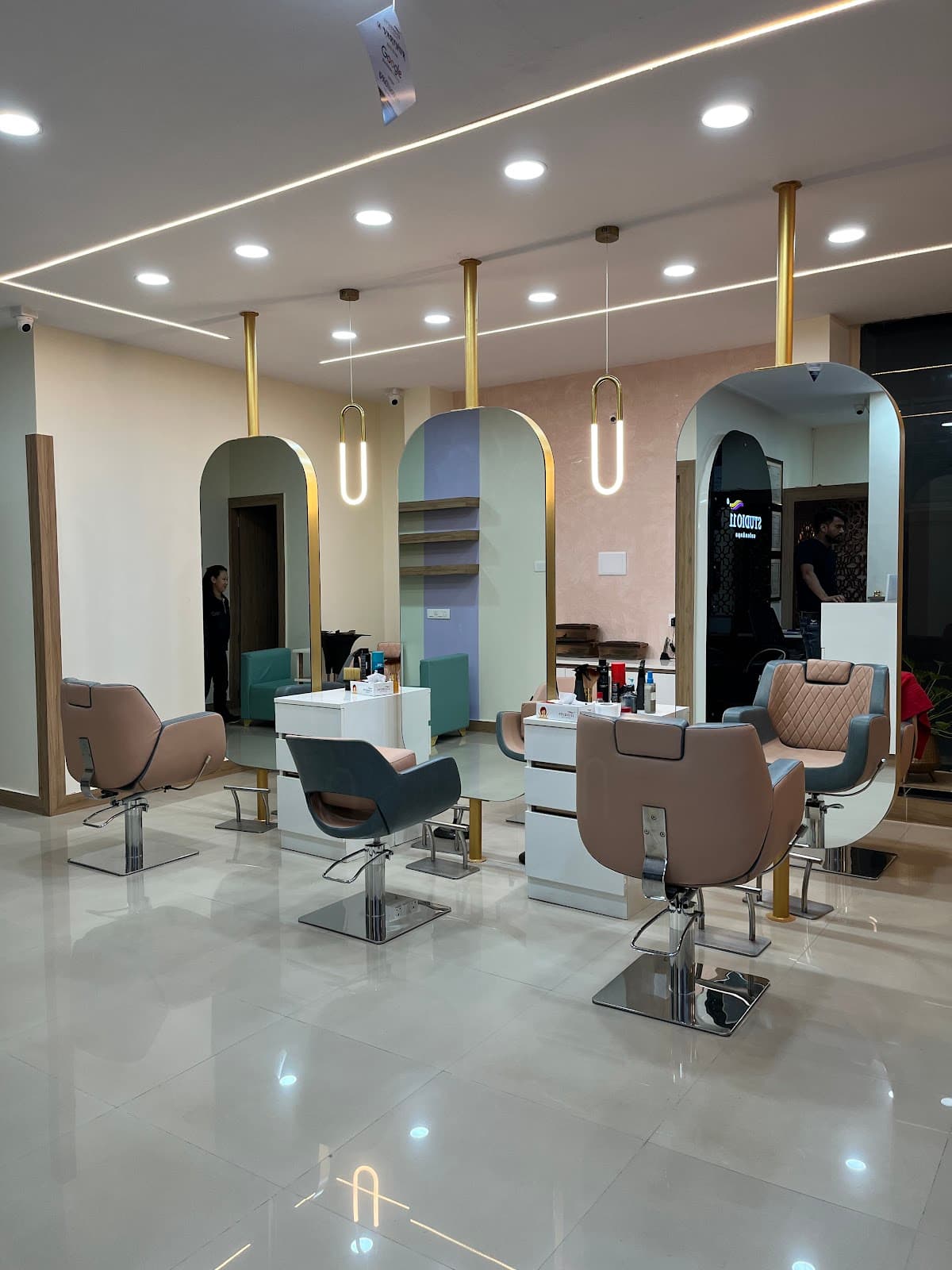 STUDIO11 Family Salon & Spa Varthur (Hair, Skin, Makeup, Spa & Nail Art)