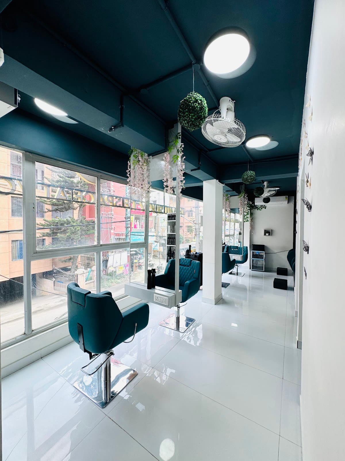 Es Do Unisex Salon