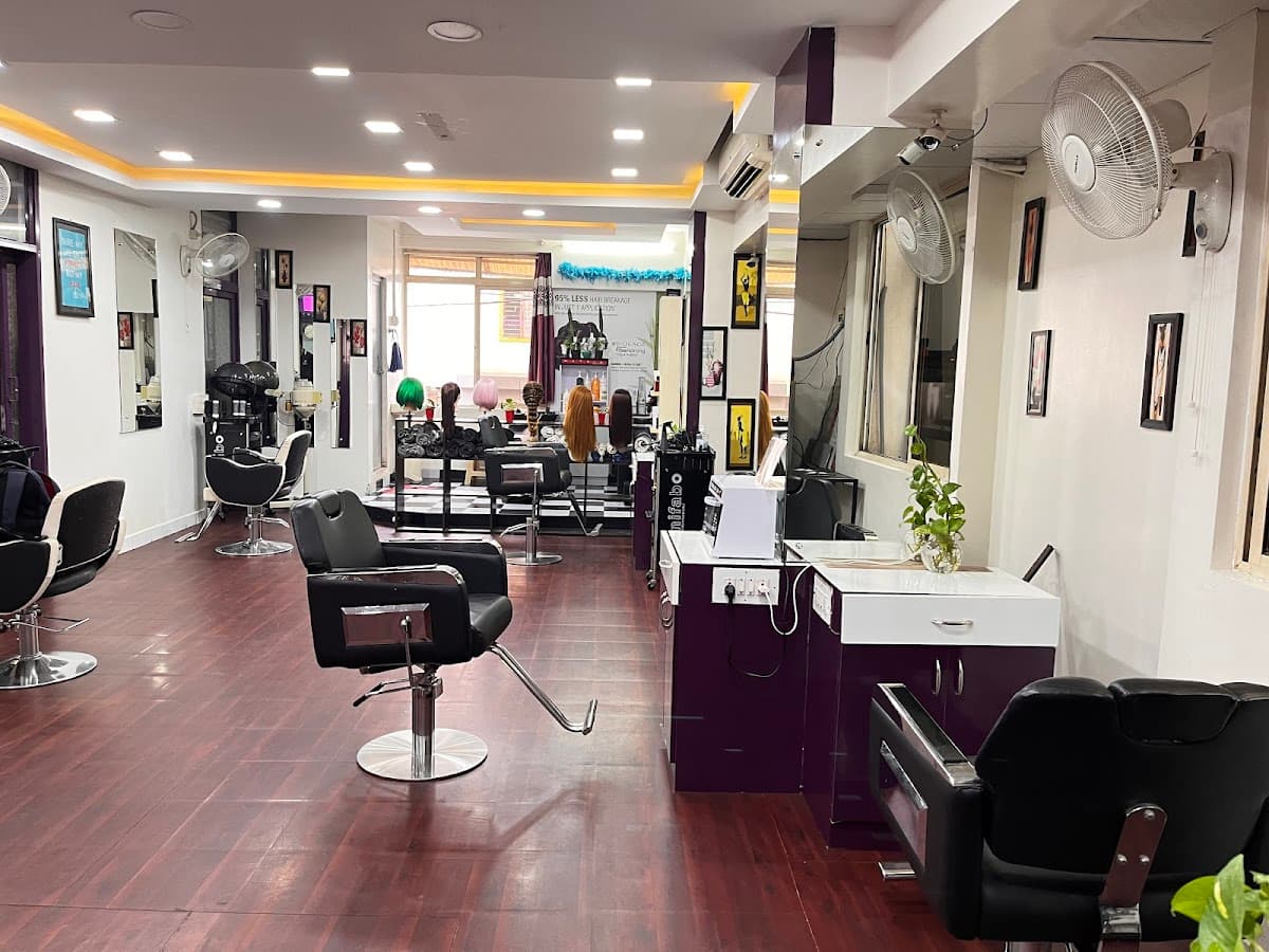 Snippets Hair Studio & Academy