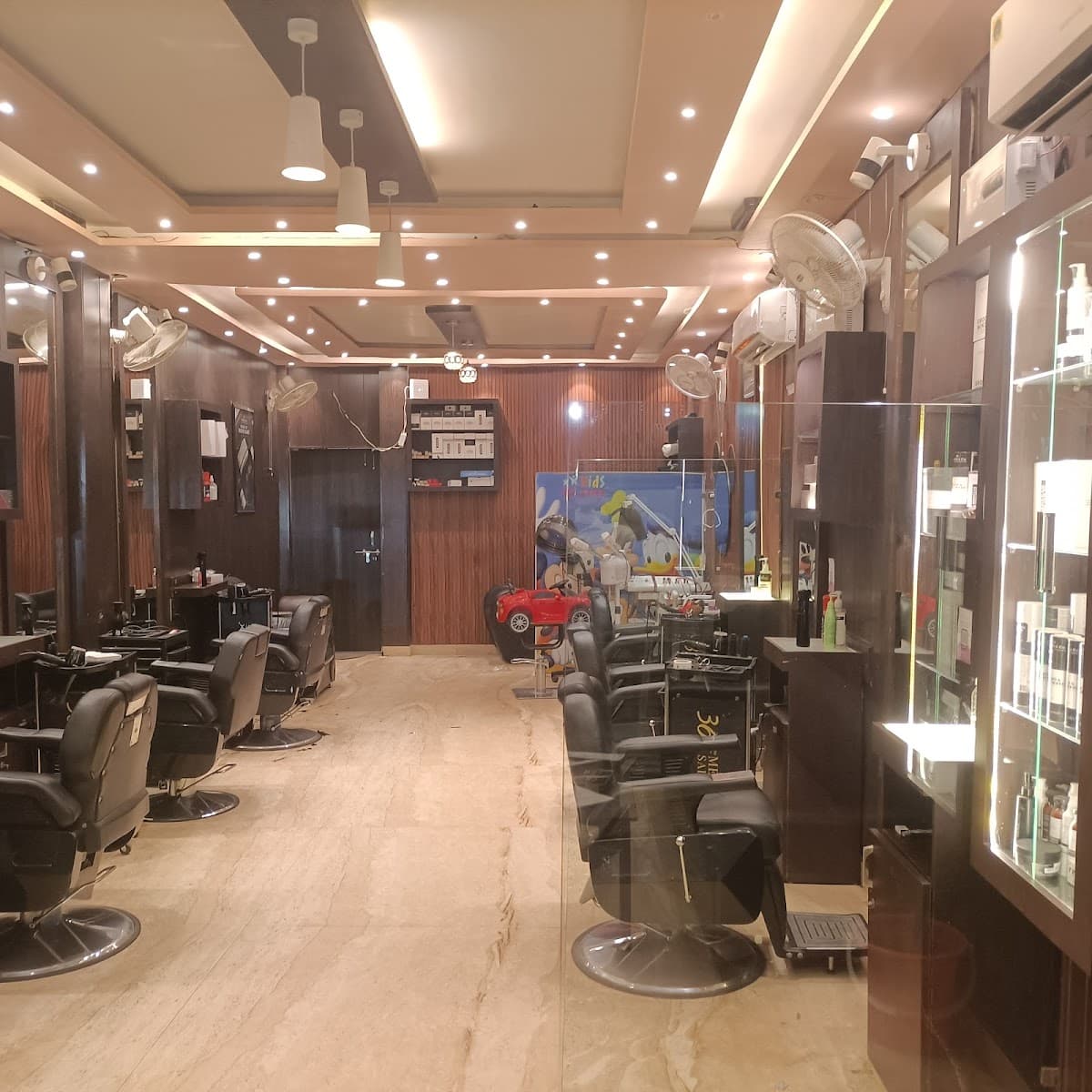 360 Salon A Family Salon Pahariya