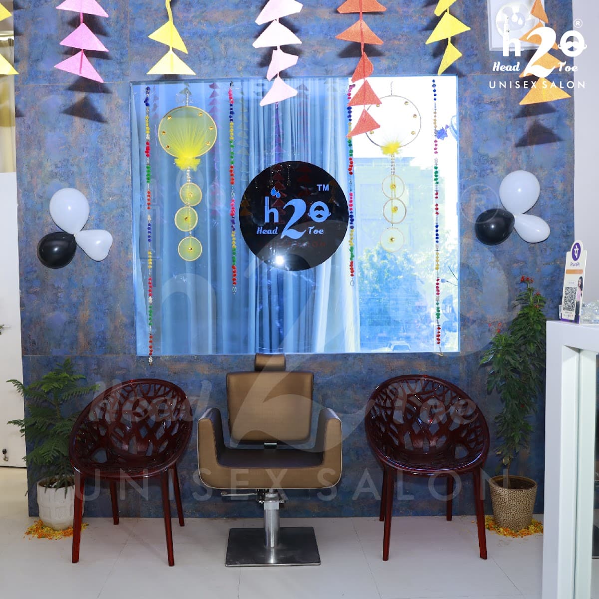 H2O Head 2 Toe Unisex Salon
