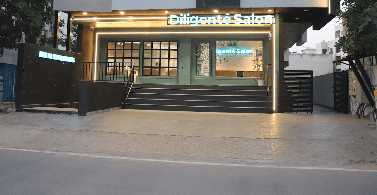 Diligente Salon & Makeup Academy | Luxury Unisex Salon in Jaipur