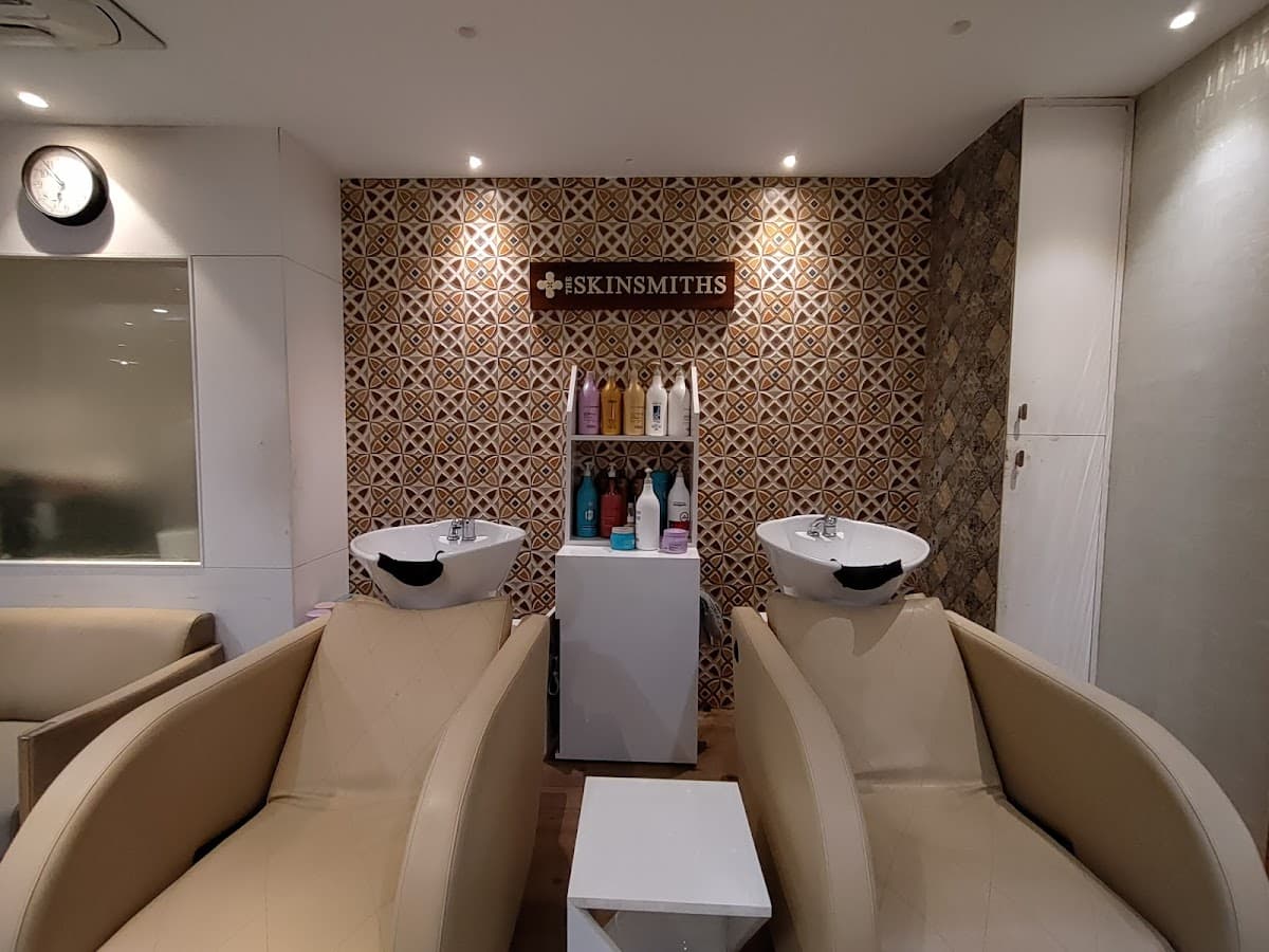 The Skinsmiths Unisex Salon |Best salon in sarabha nagar, Ludhiana| Best Hair, Makeup, Skin, Nail Salon