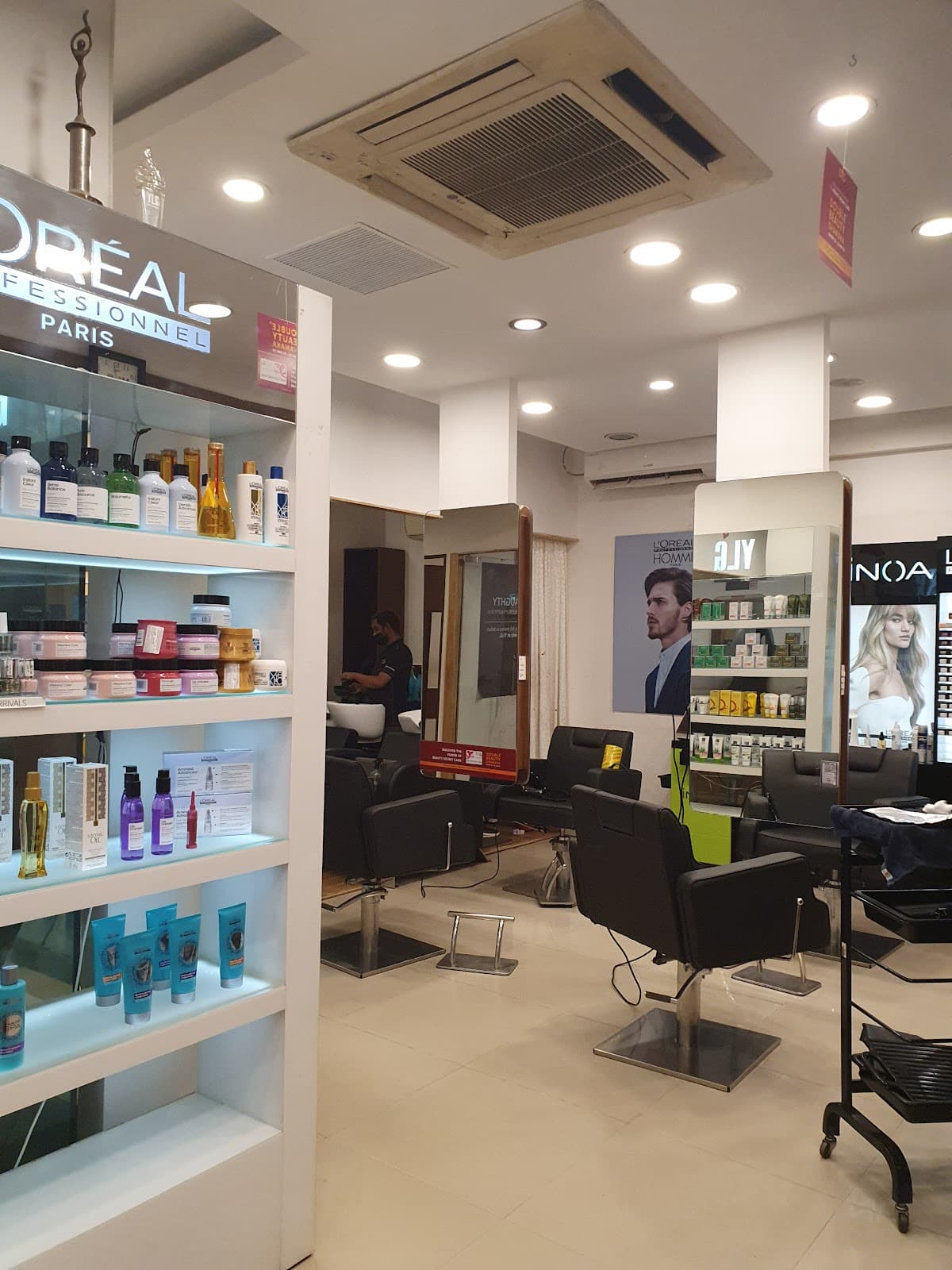 YLG Salon / Bellandur