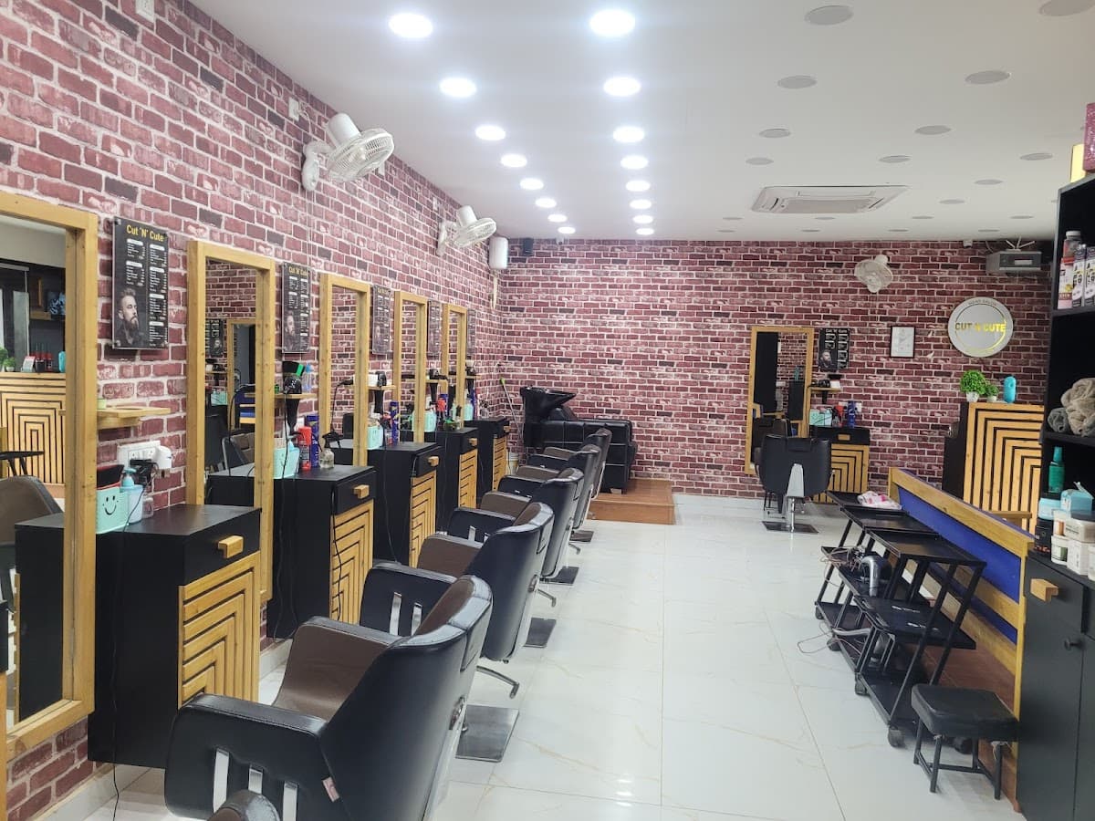 Cut n Cute Men's salon