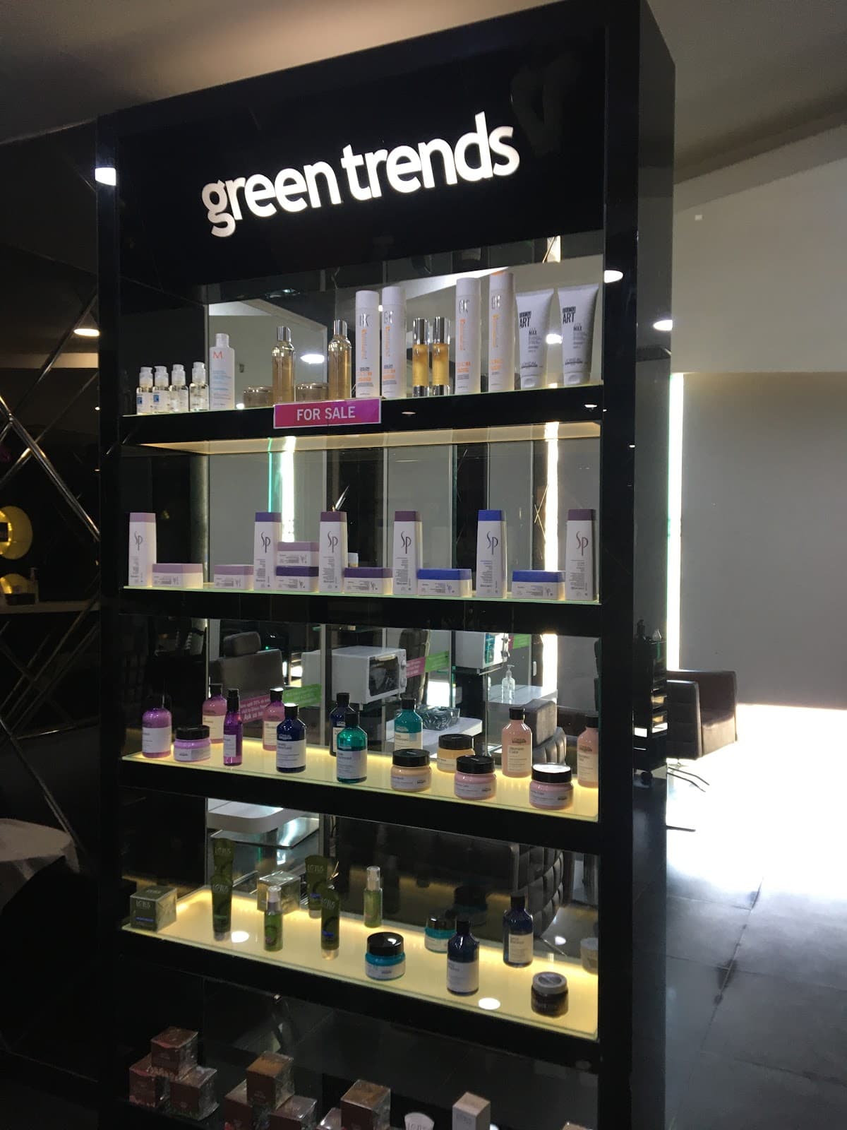 Green trends-unisex Hair and Style Salon
