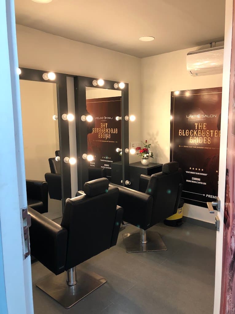 Lakme Salon in Haridwar road,Dehradun