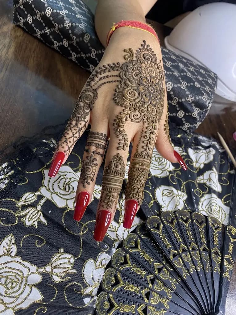 Royal Red Glossy Nail Extensions