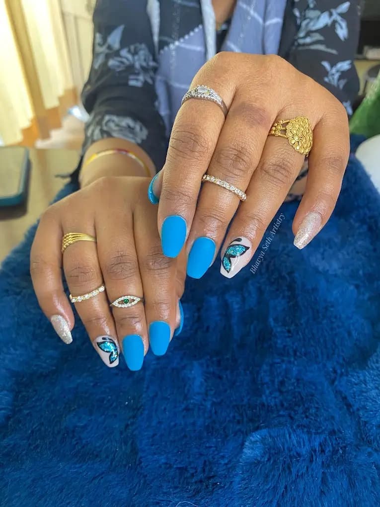 Luxury Blue Nail Art