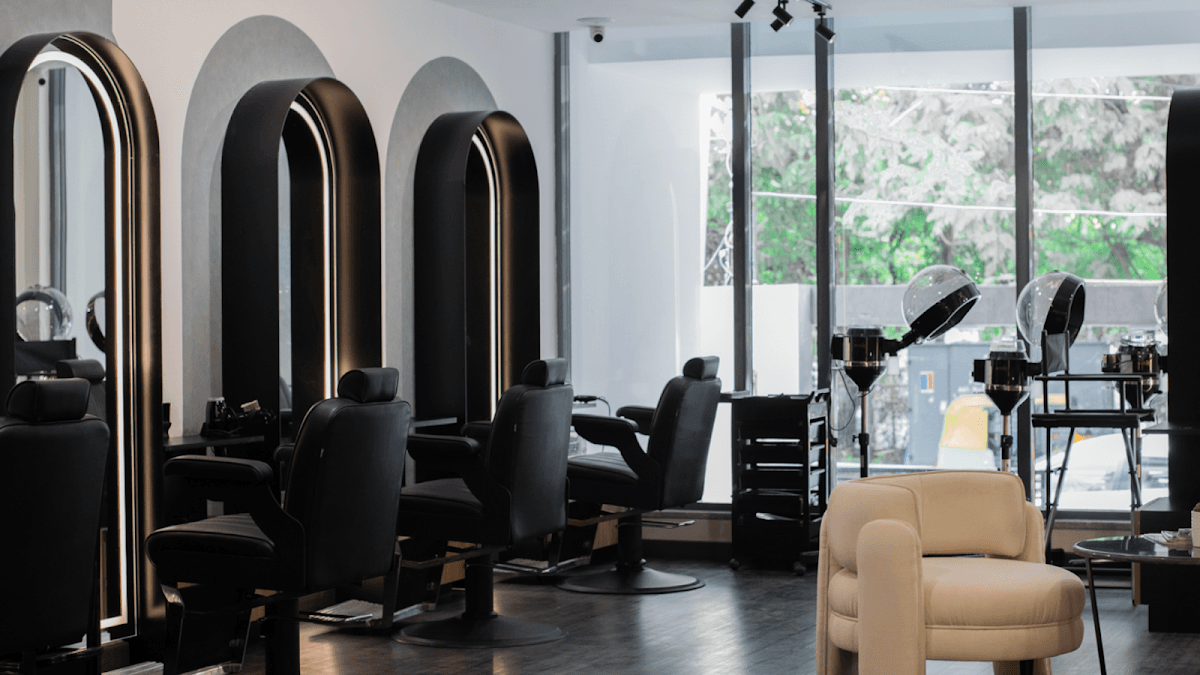 Barberos - Gentlemen's Salon & Spa