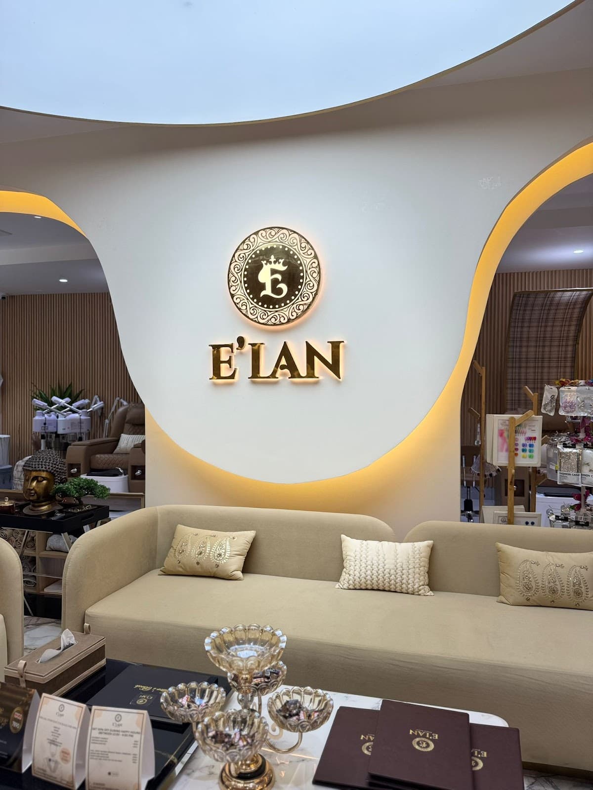 Elan Salon, Spa and Aesthetics || Best Beauty Salon, Hair Beauty & Spa Salon, Makeover, Nail Studio in south city