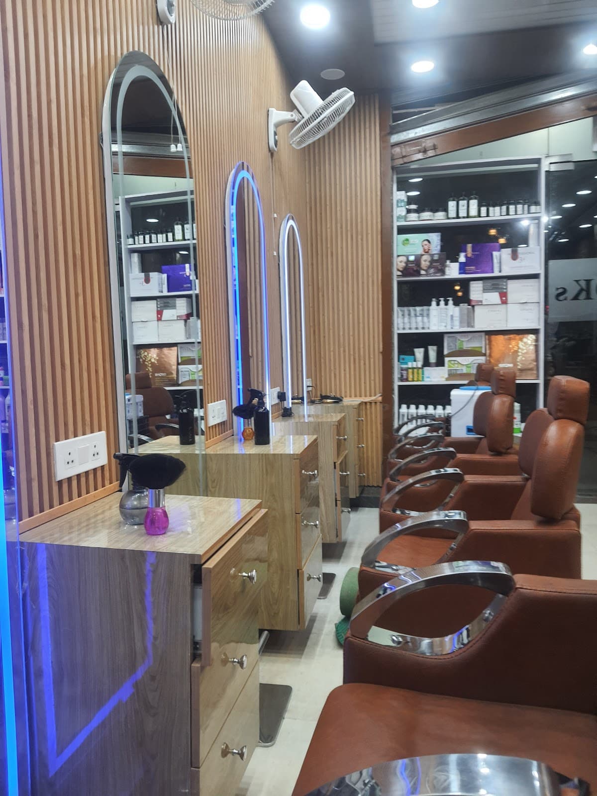 Classic Looks Salon