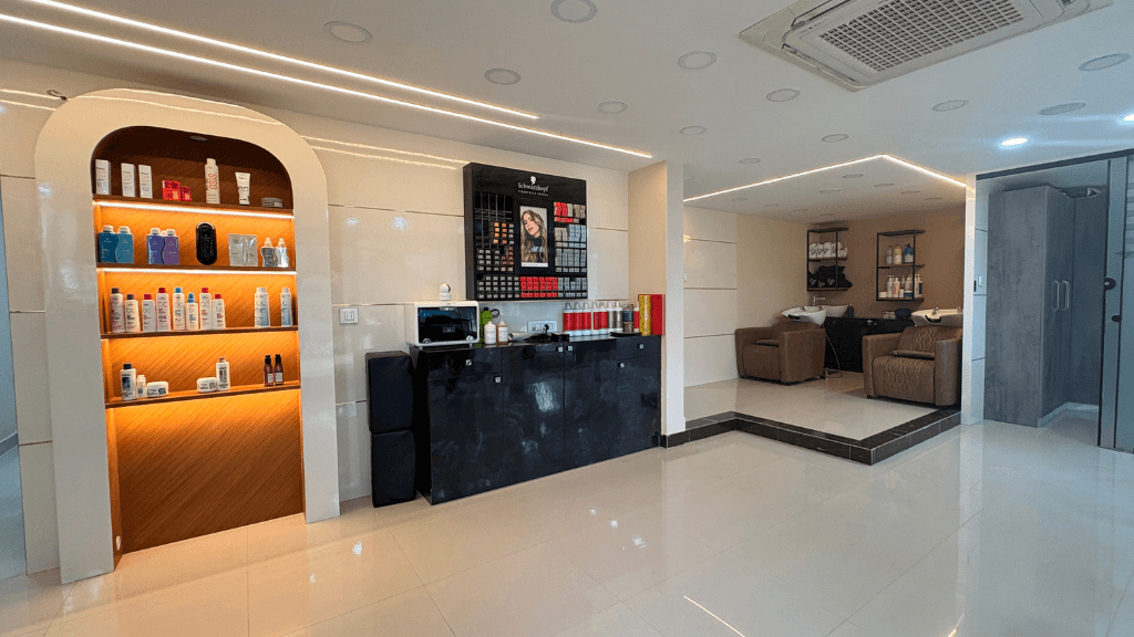 Modish family salon