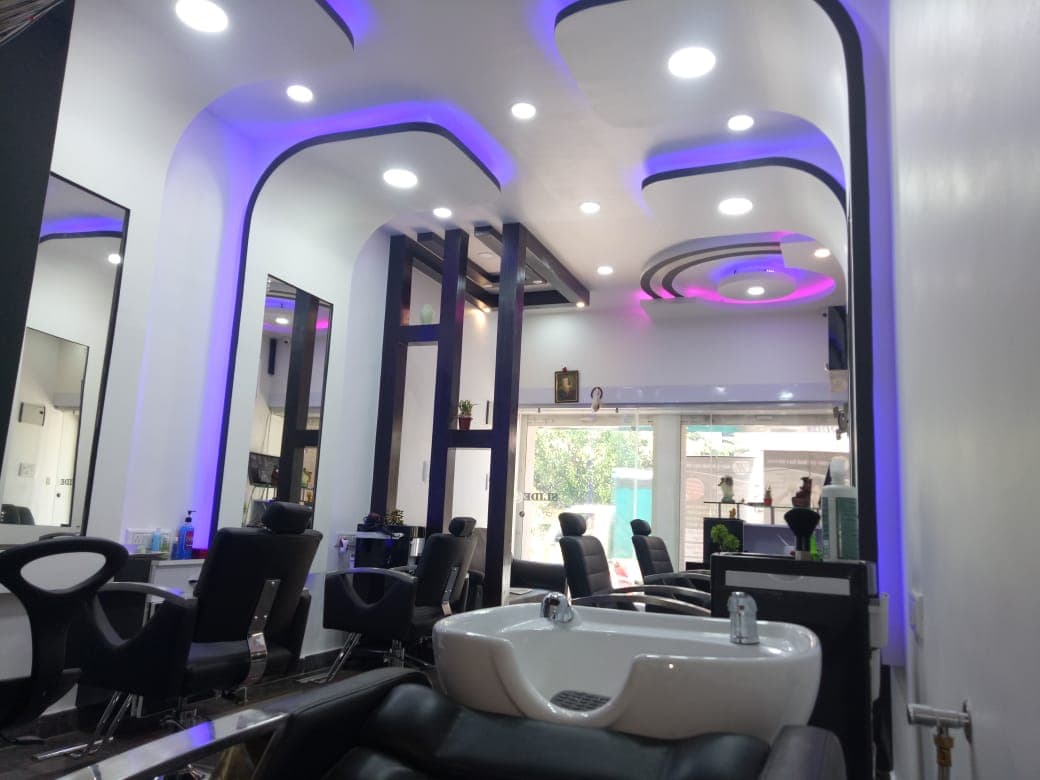 Headz zone unisex hair and skin studio