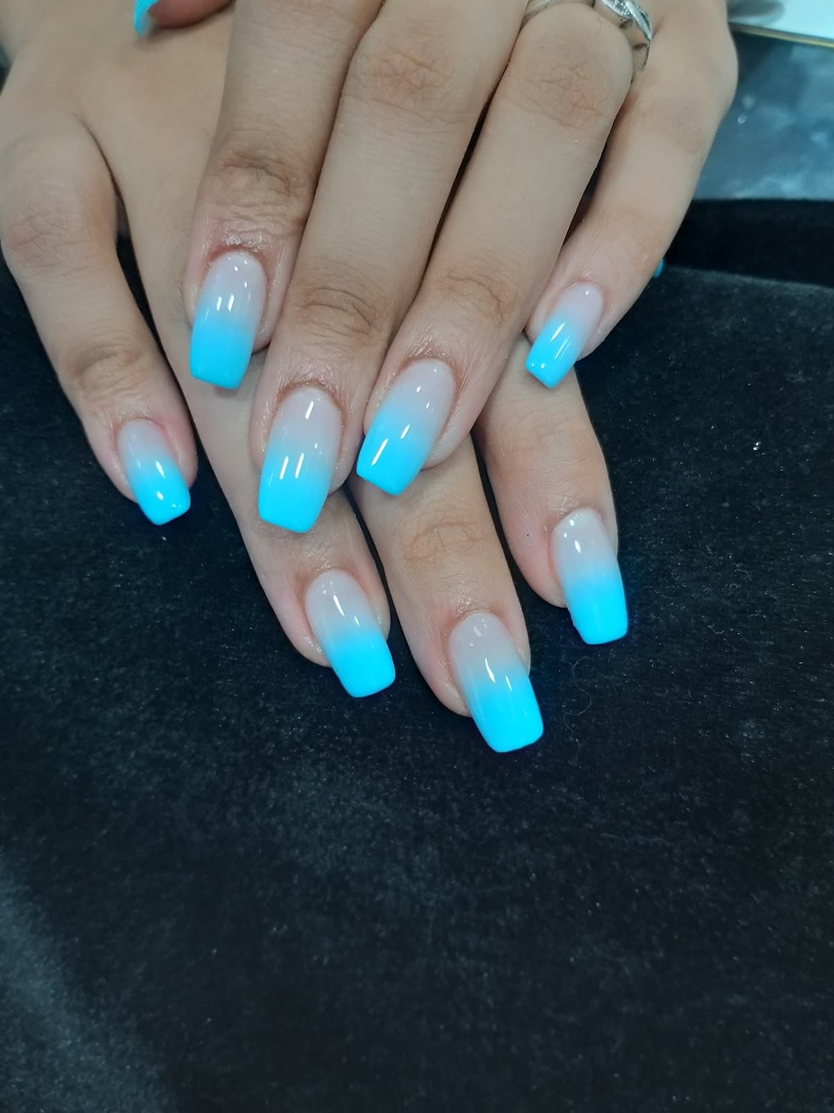 Alka's The Nail Bar