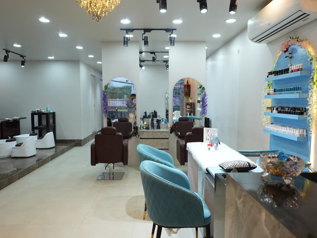 Sleek N Elegant Unisex Salon & Bridal Studio