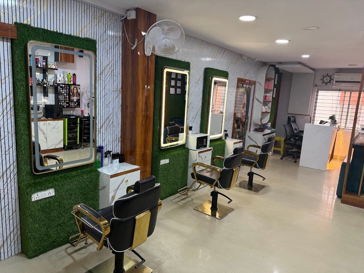 MAGIC FEATHER ( L'OREAL )Unisex salon & spa