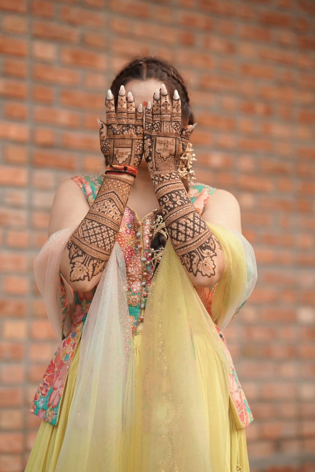Delhi mehandi art Dehradun - Best Mehandi Artist in Dehradun