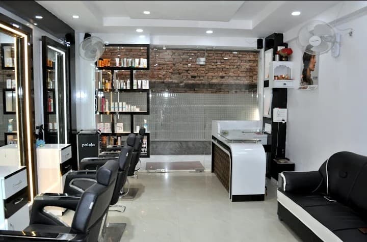 Sukanya Beauty Parlour (For Ladies only)