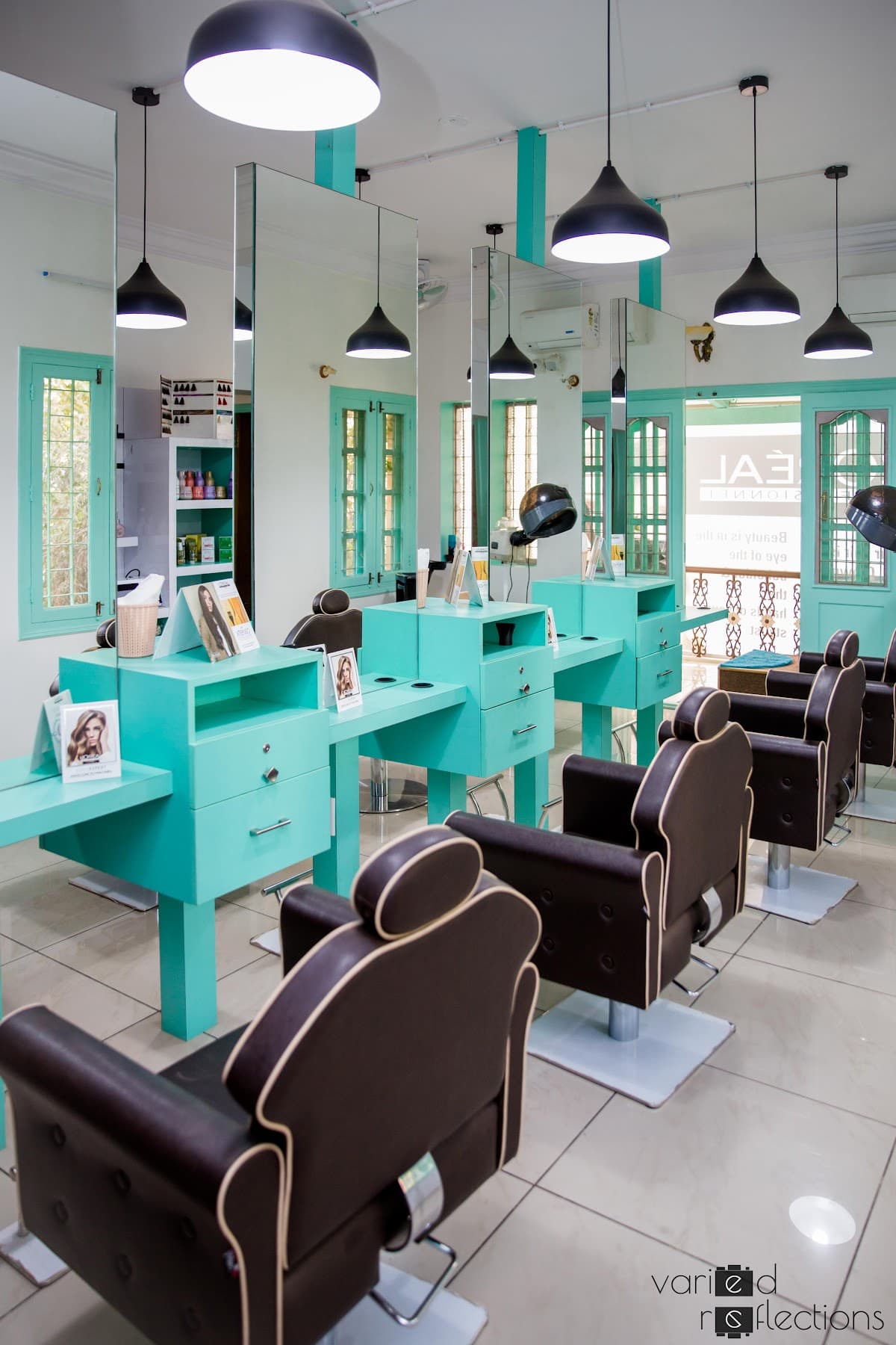 Outlook Unisex Salon & Nail Art - AWHO, Sandeep Vihar