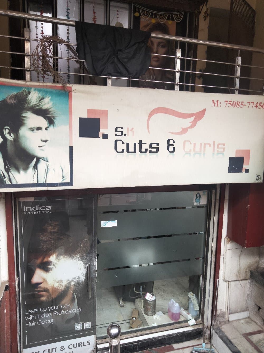 S.k. Cuts & curls salon